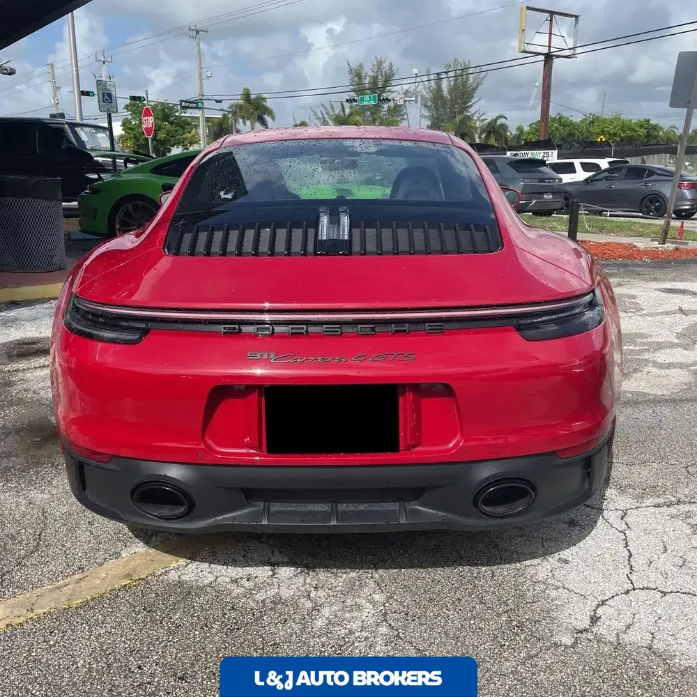 2023 Porsche 911 Carrera 4 GTS