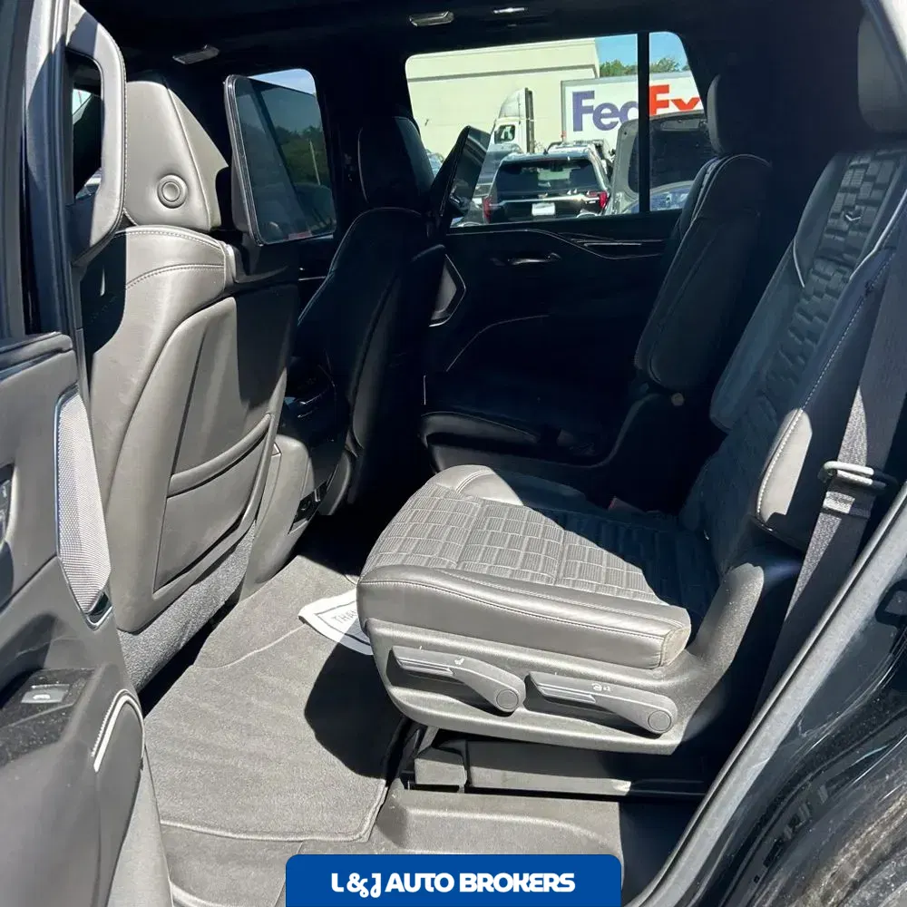 2021 Cadillac Escalade Sport Platinum