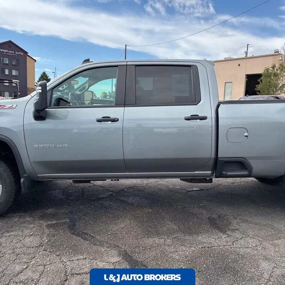 2024 Chevrolet Silverado 2500 Custom