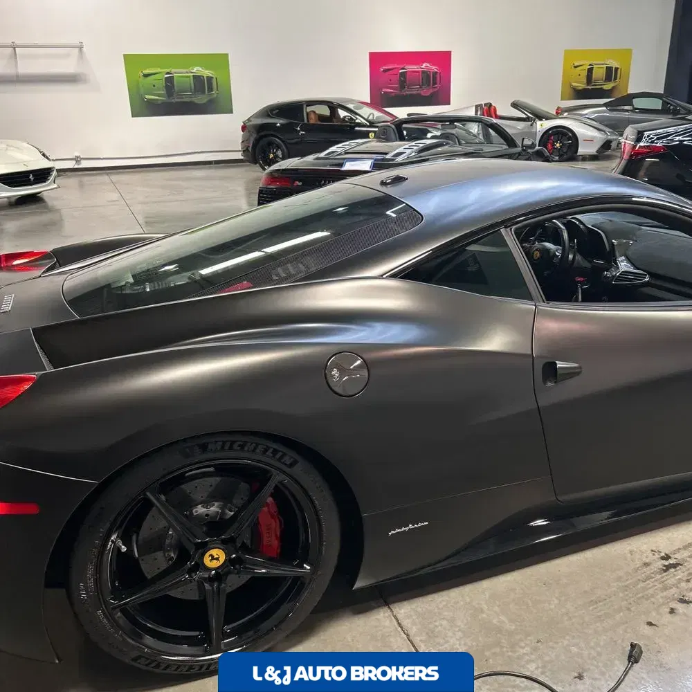 2010 Ferrari 458 Italia Base