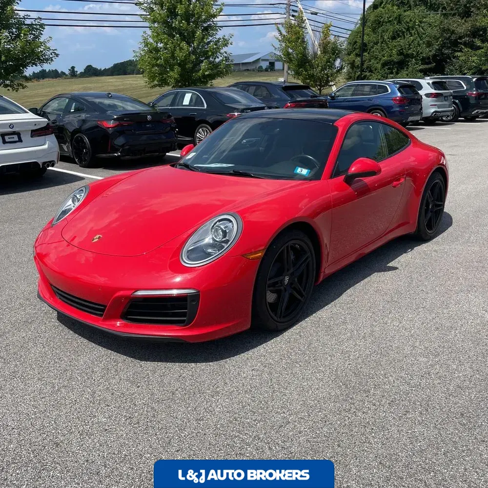 2019 Porsche 911 Carrera