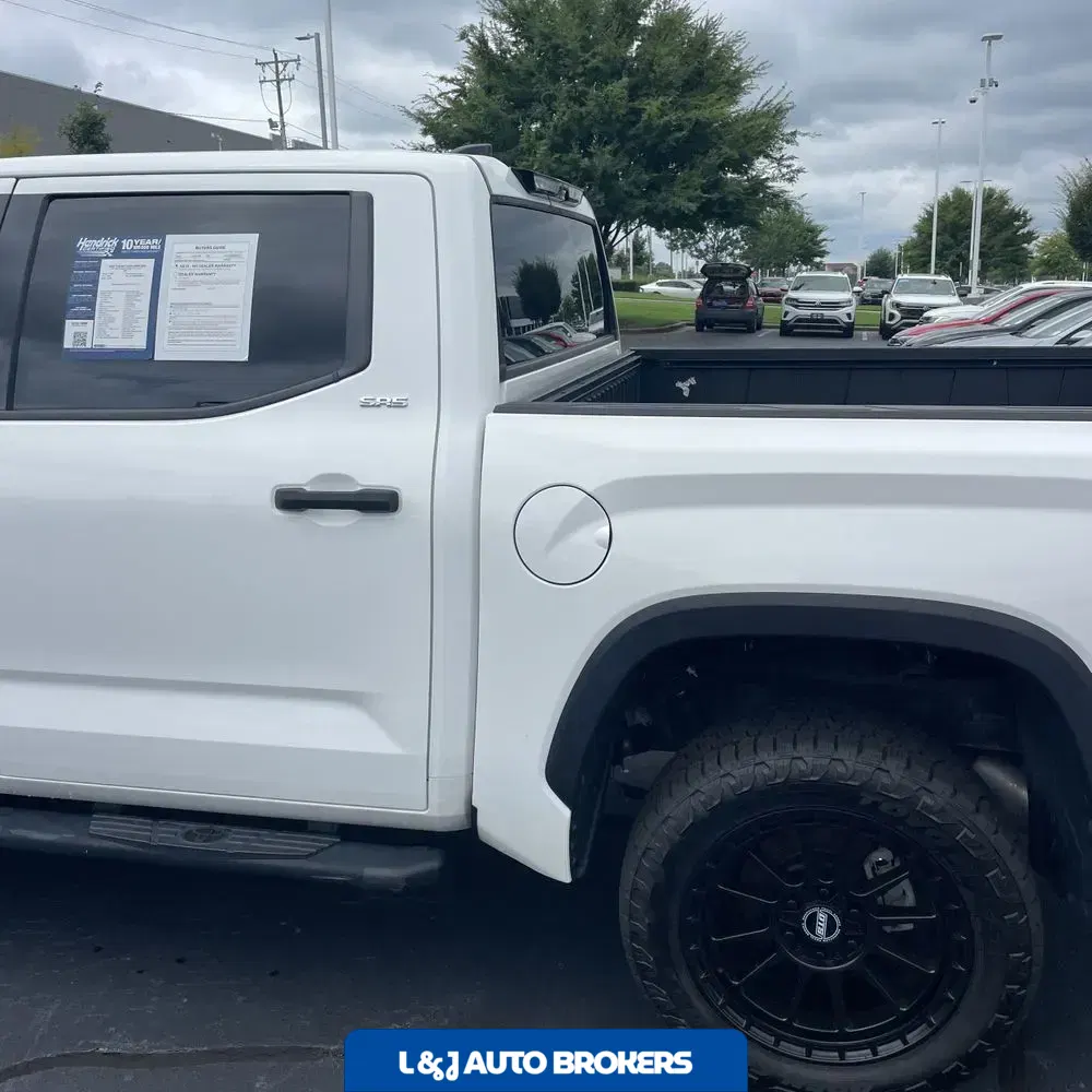 2022 Toyota Tundra SR5