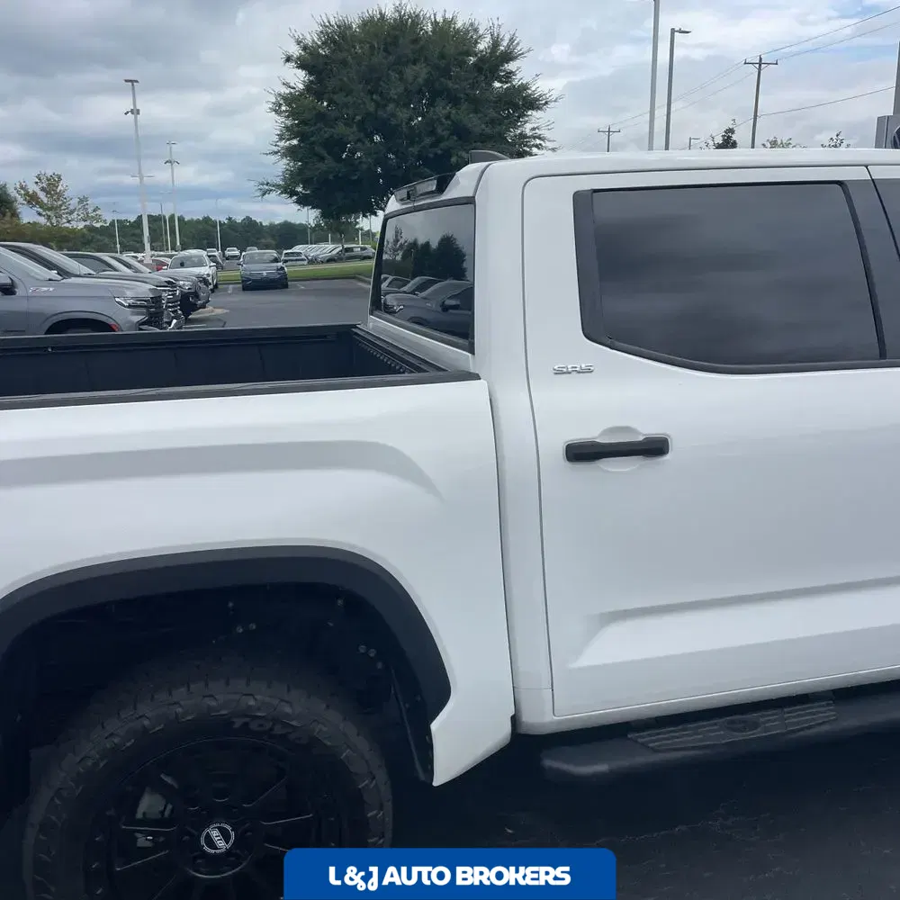 2022 Toyota Tundra SR5