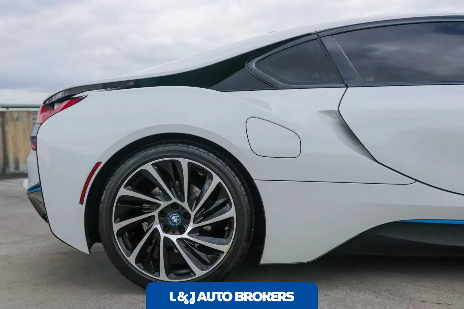 2016 BMW I8