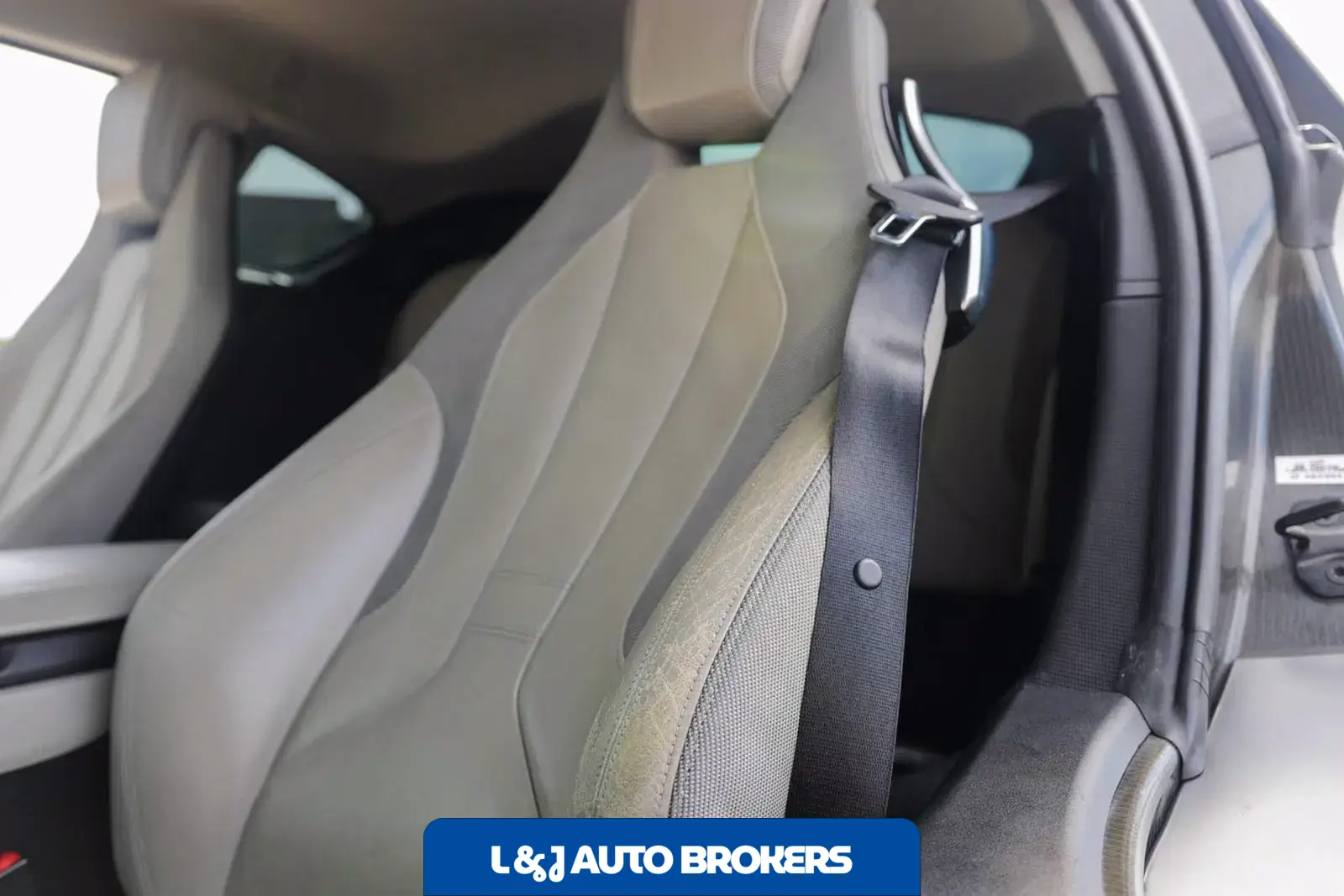 2016 BMW I8