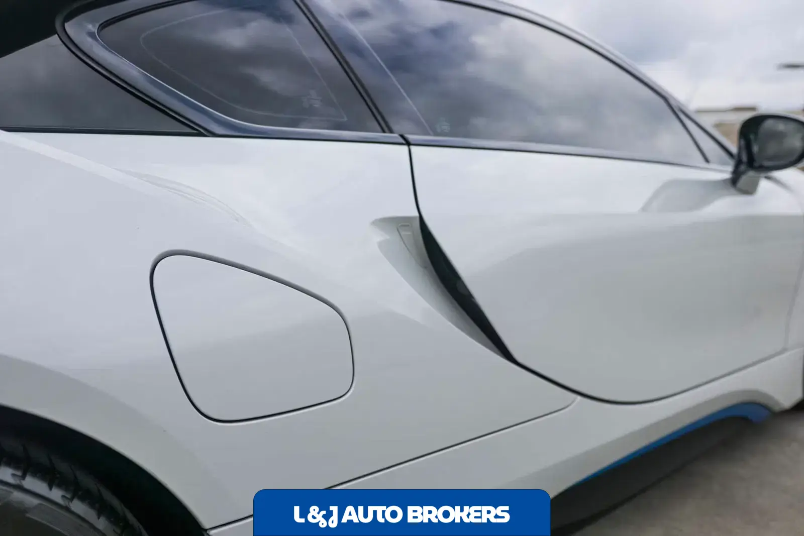 2016 BMW I8