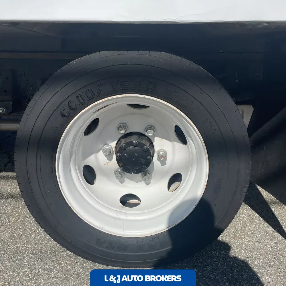2022 Chevrolet Refrigerator box truck 4500