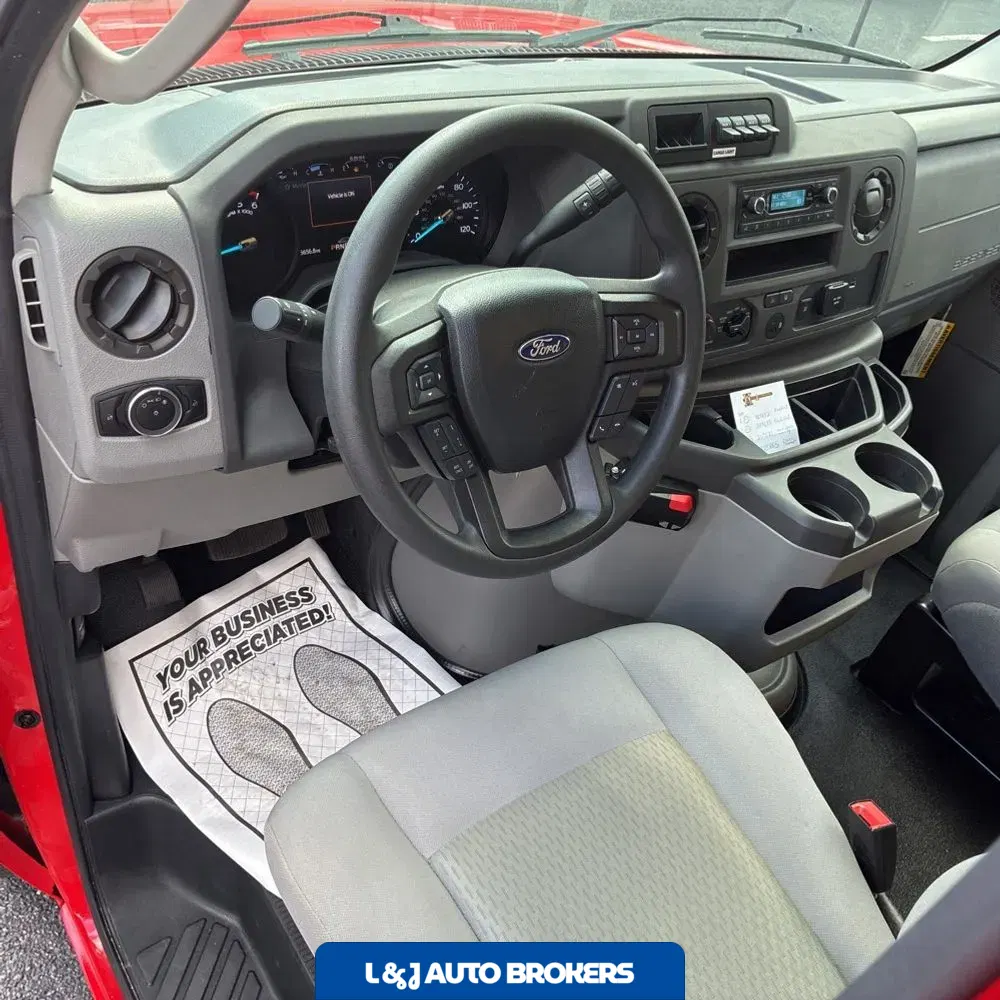 2025 Ford Commercial Vans E350