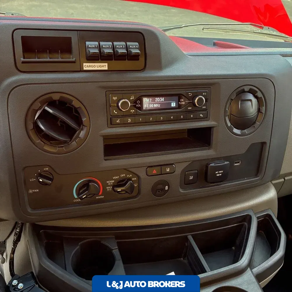 2025 Ford Commercial Vans E350