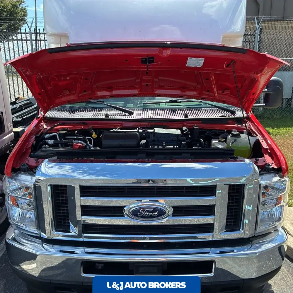 2025 Ford Commercial Vans E350