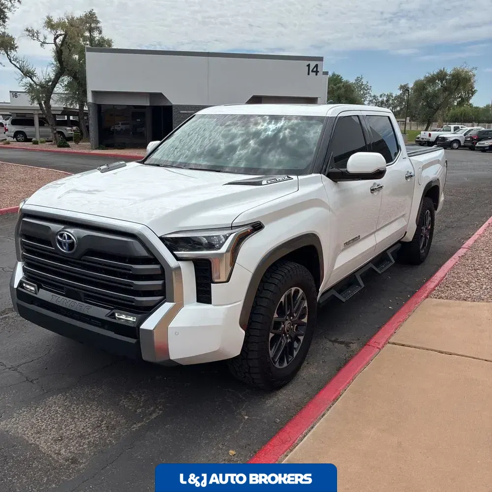 2023 Toyota Tundra Limited HV