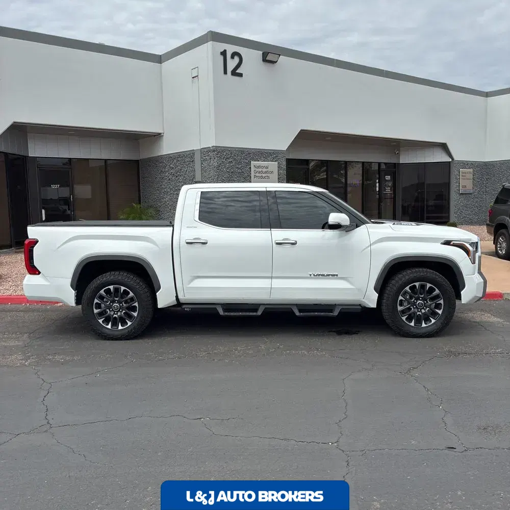 2023 Toyota Tundra Limited HV
