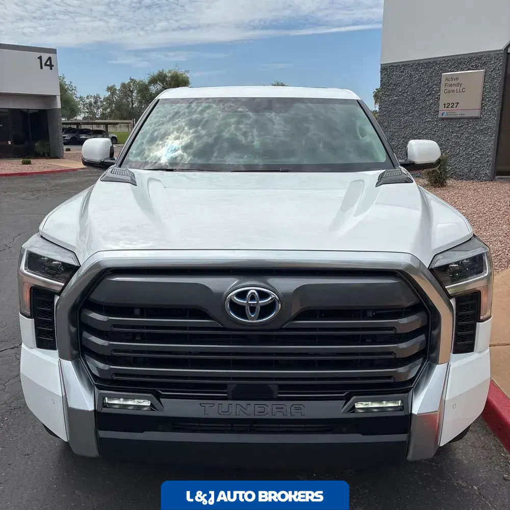 2023 Toyota Tundra Limited HV