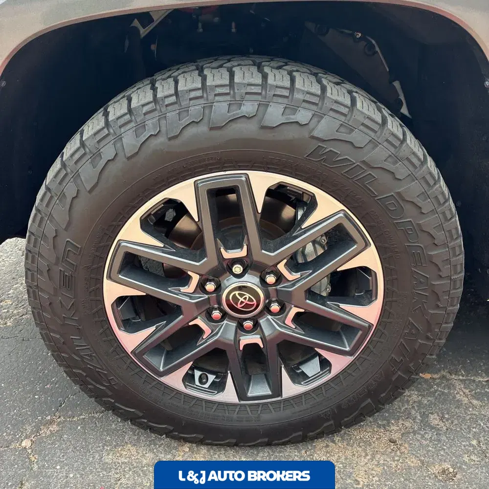 2023 Toyota Tundra Limited HV