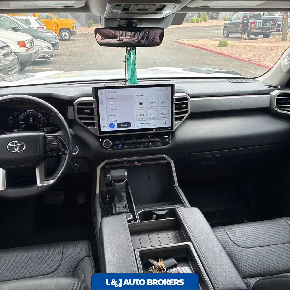 2023 Toyota Tundra Limited HV