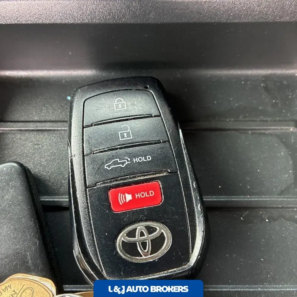 2023 Toyota Tundra Limited HV