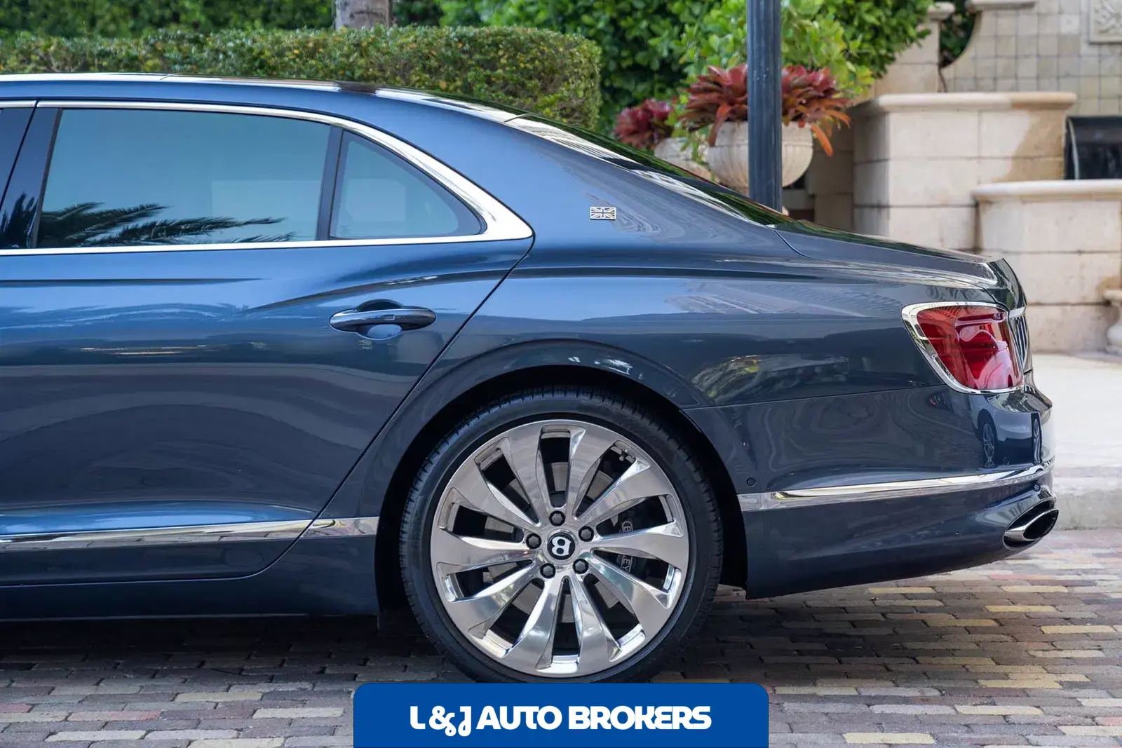 2020 Bentley Flying Spur W12 Sedan