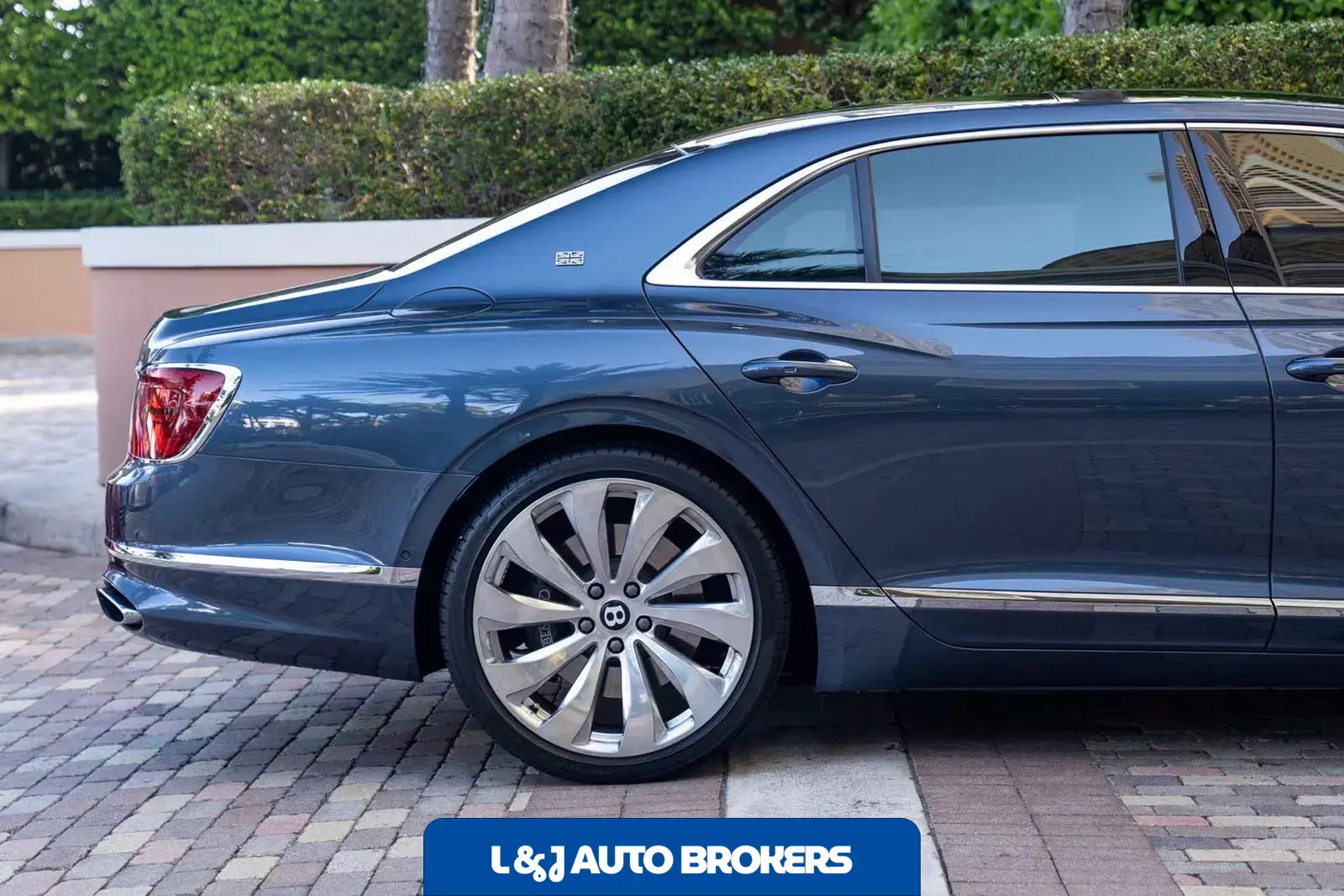 2020 Bentley Flying Spur W12 Sedan