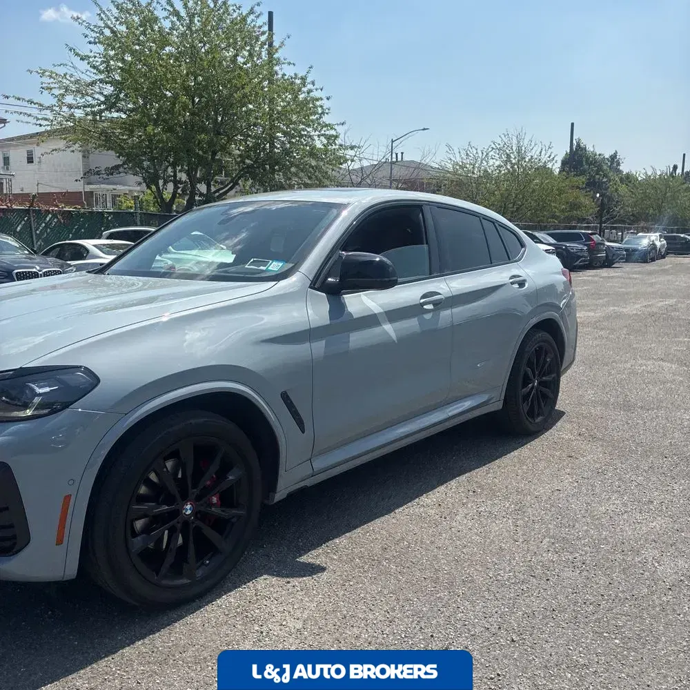 2024 BMW X4 M40i