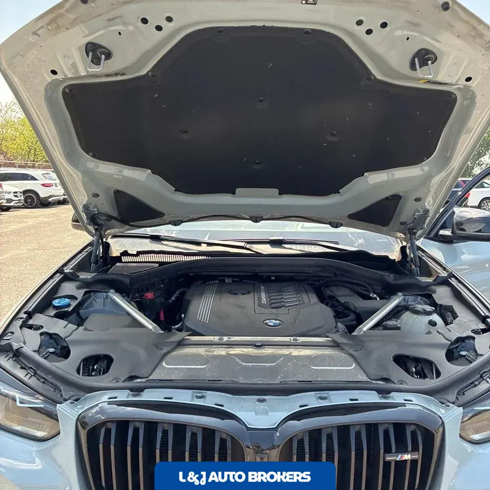 2024 BMW X4 M40i