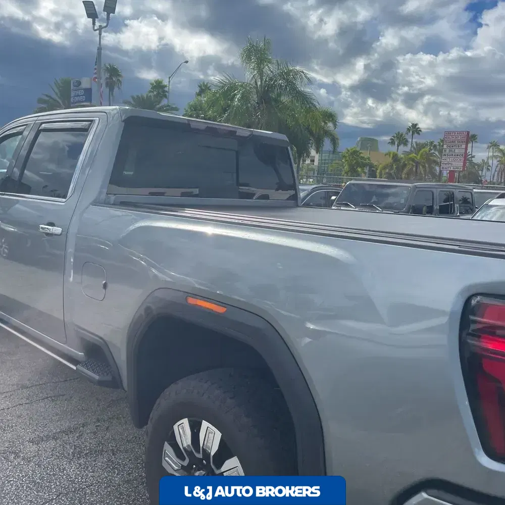 2024 GMC Sierra 2500HD Denali