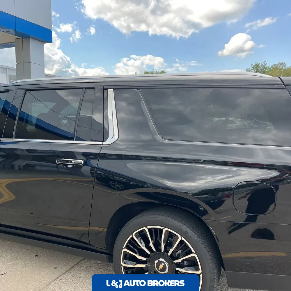 2025 Chevrolet Suburban High Country