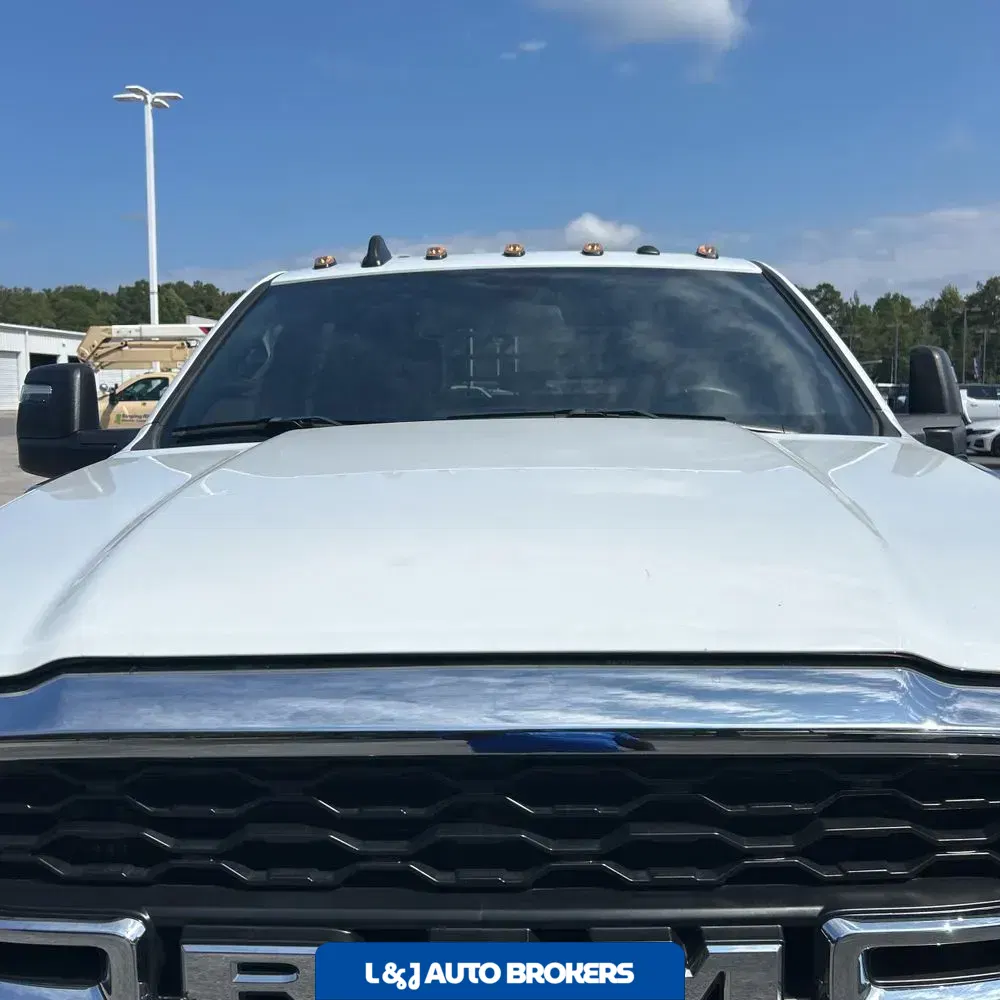 2024 Ram 3500 Cab/Chassis Tradesman