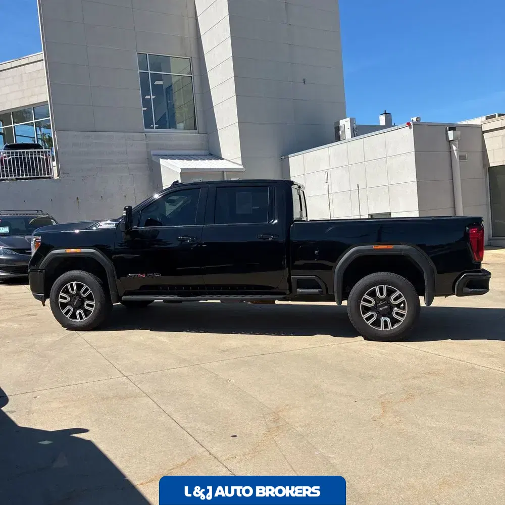 2022 GMC Sierra 2500 AT4