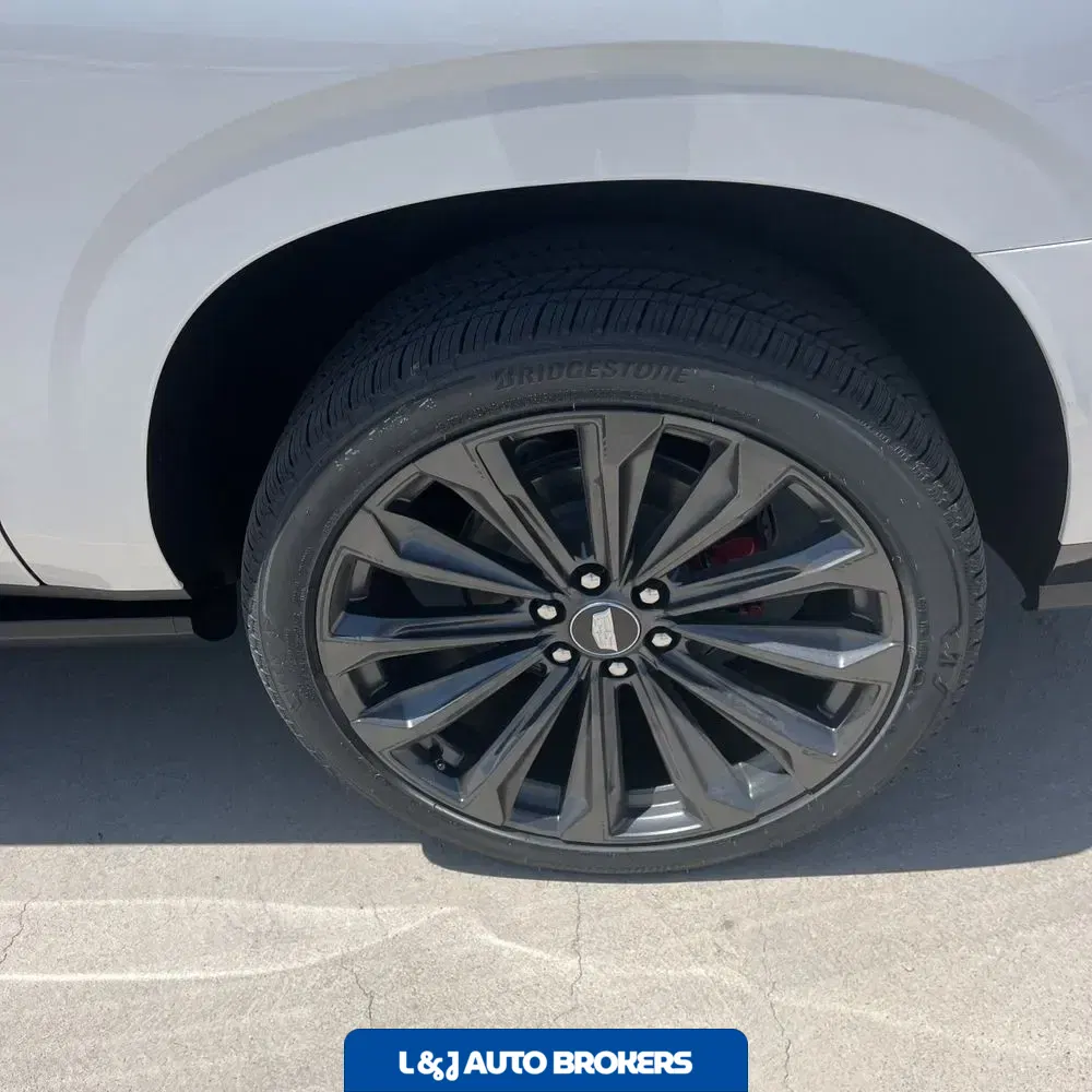 2025 Cadillac Escalade-V ESV Base