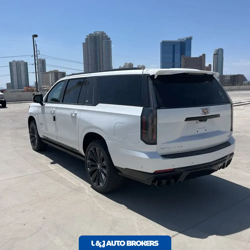 2025 Cadillac Escalade-V ESV Base