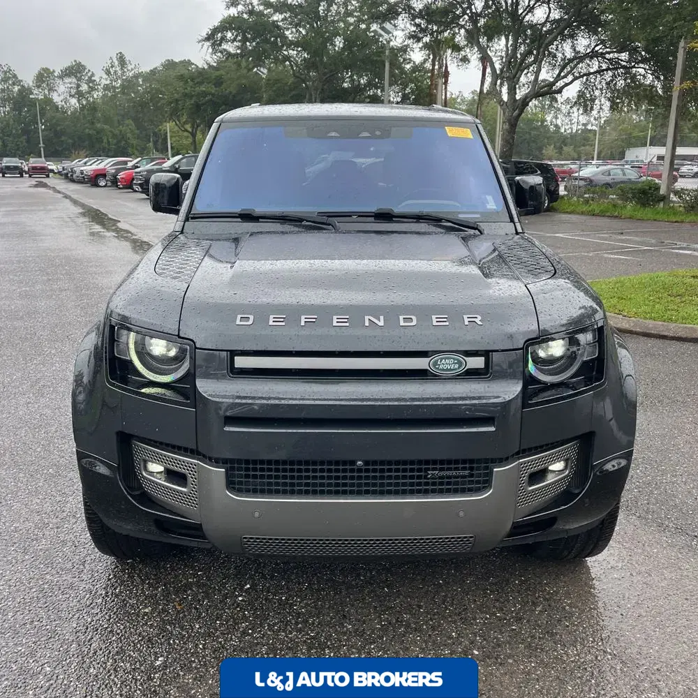 2022 Land Rover Defender 110 X-Dynamic SE