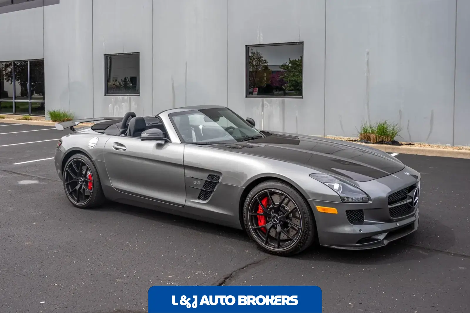 2015 Mercedes-Benz SLS AMG GT Roadster Final Edition