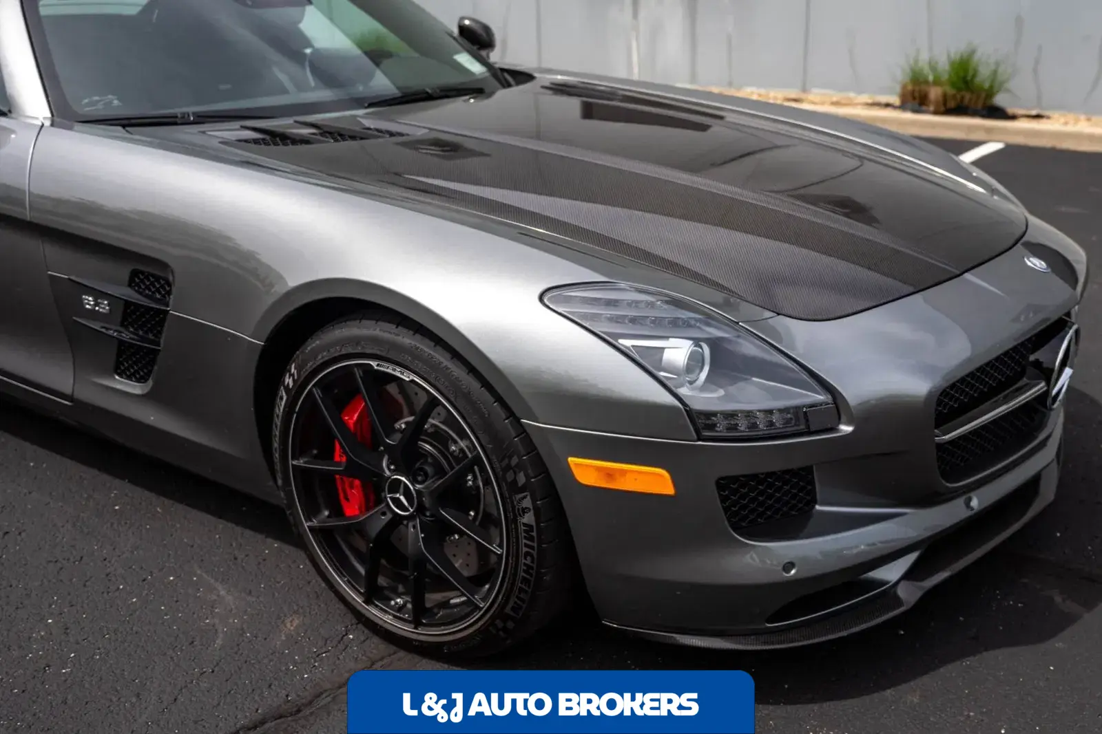 2015 Mercedes-Benz SLS AMG GT Roadster Final Edition