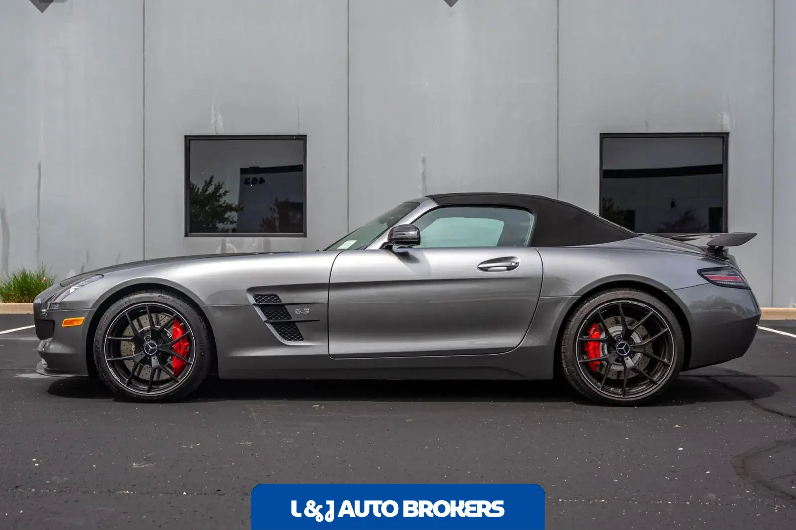 2015 Mercedes-Benz SLS AMG GT Roadster Final Edition