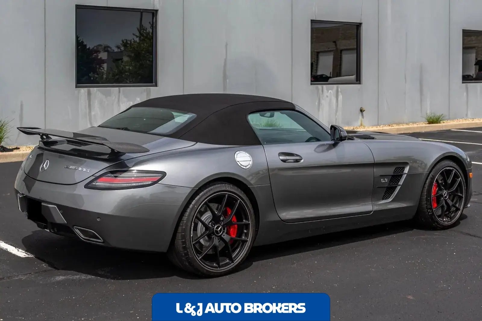 2015 Mercedes-Benz SLS AMG GT Roadster Final Edition