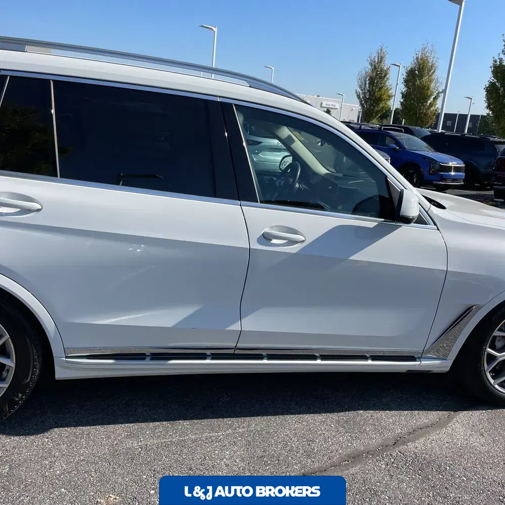 2025 BMW X7 XDrive40i
