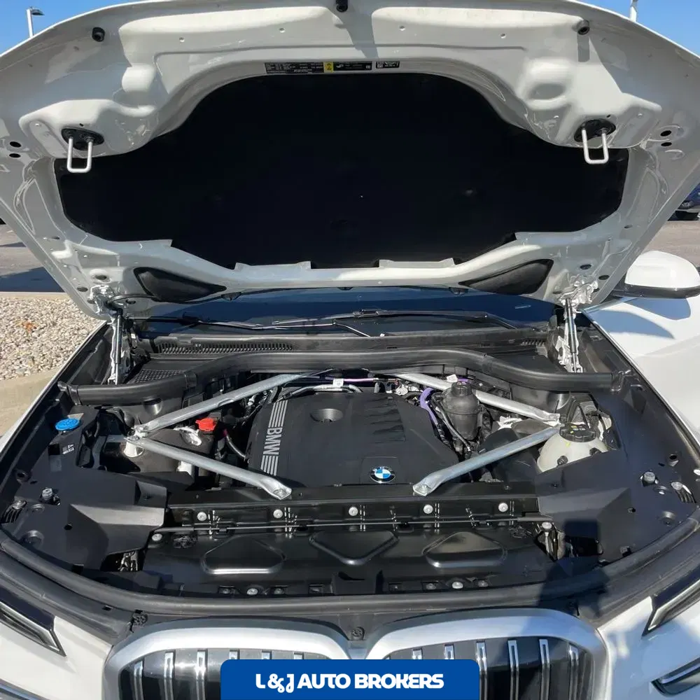 2025 BMW X7 XDrive40i