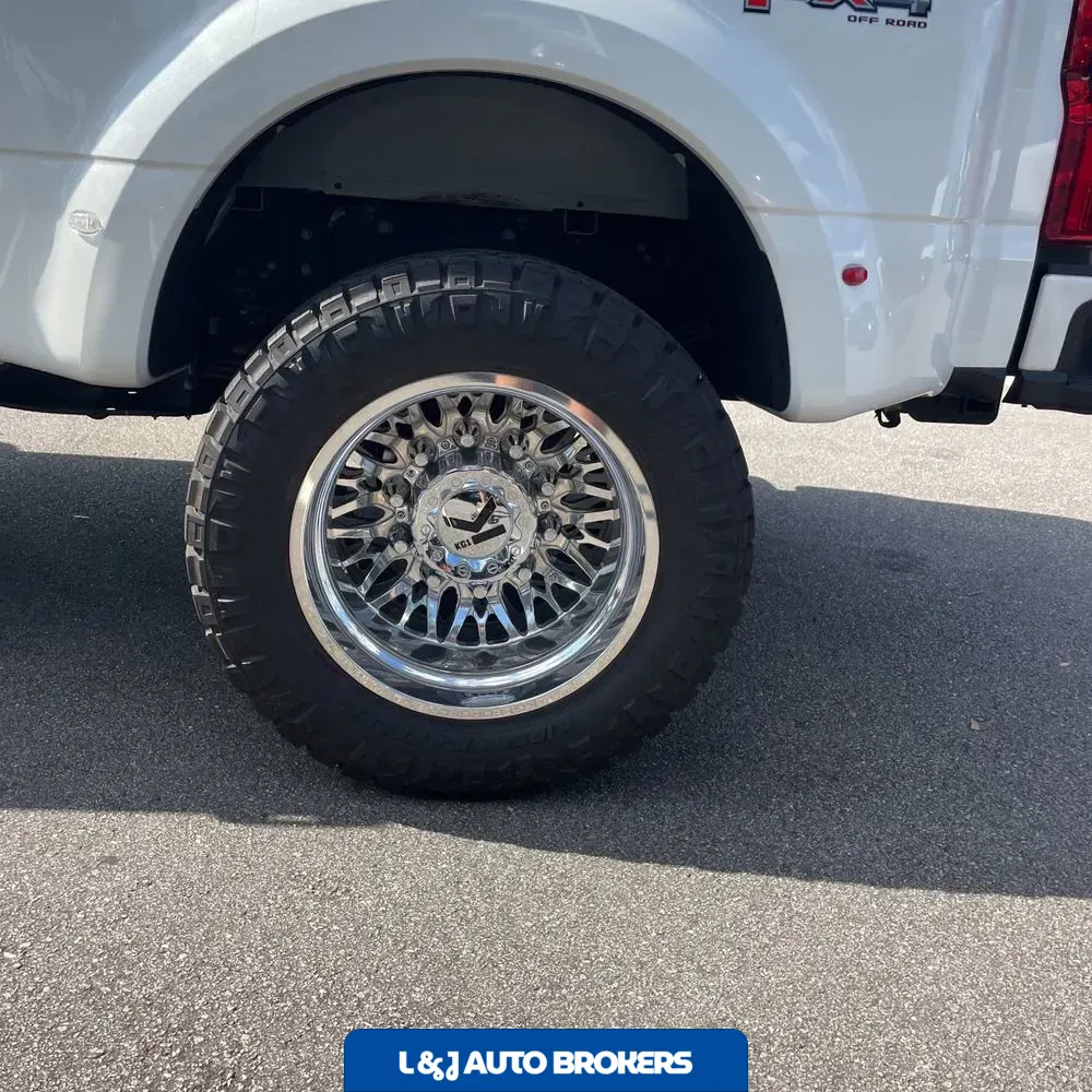 2024 Ford F-350 Super Duty Platinum