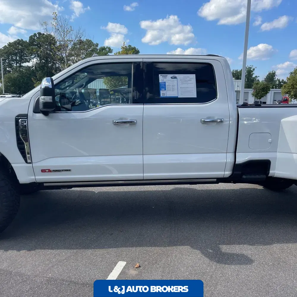 2024 Ford F-350 Super Duty Platinum