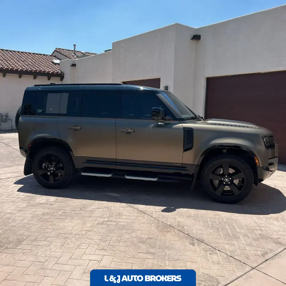 2021 Land Rover Defender 110 X-Dynamic HSE