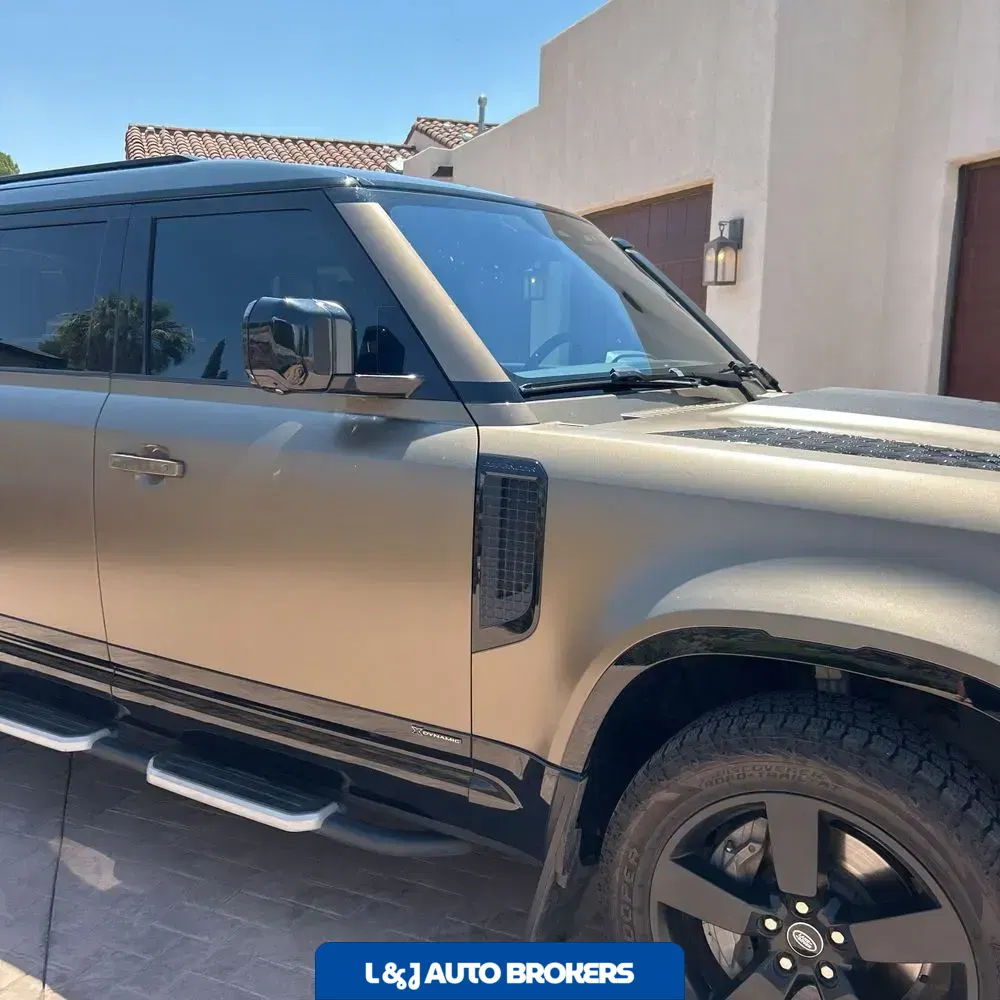 2021 Land Rover Defender 110 X-Dynamic HSE