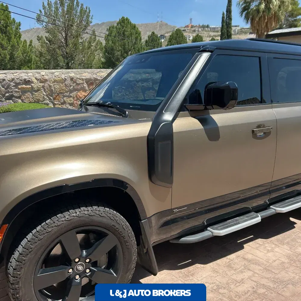 2021 Land Rover Defender 110 X-Dynamic HSE