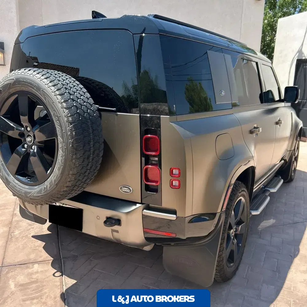 2021 Land Rover Defender 110 X-Dynamic HSE