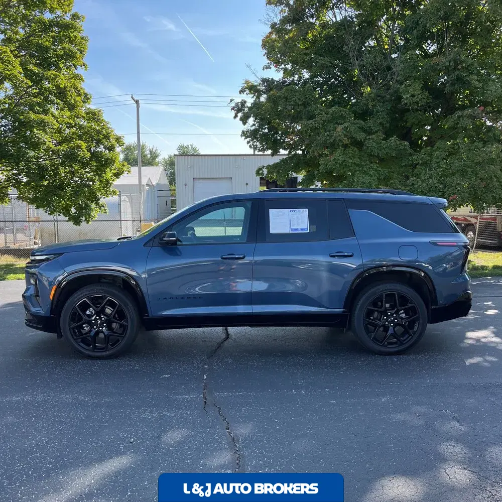 2024 Chevrolet Traverse RS