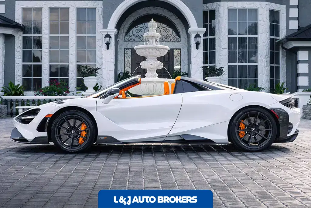 2022 McLaren 765LT Spider