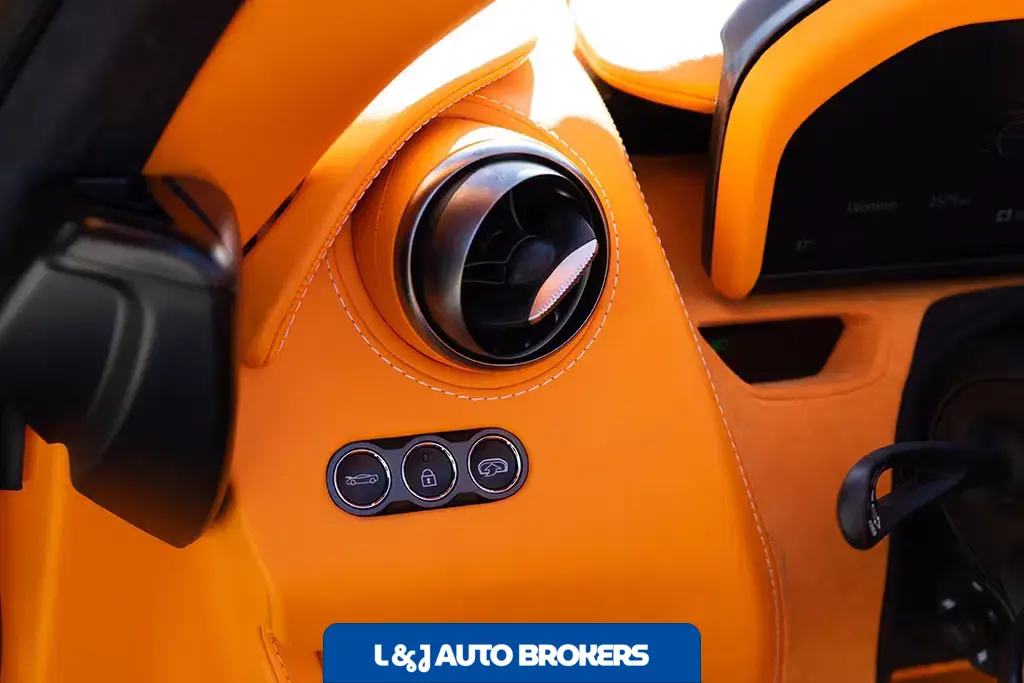 2022 McLaren 765LT Spider