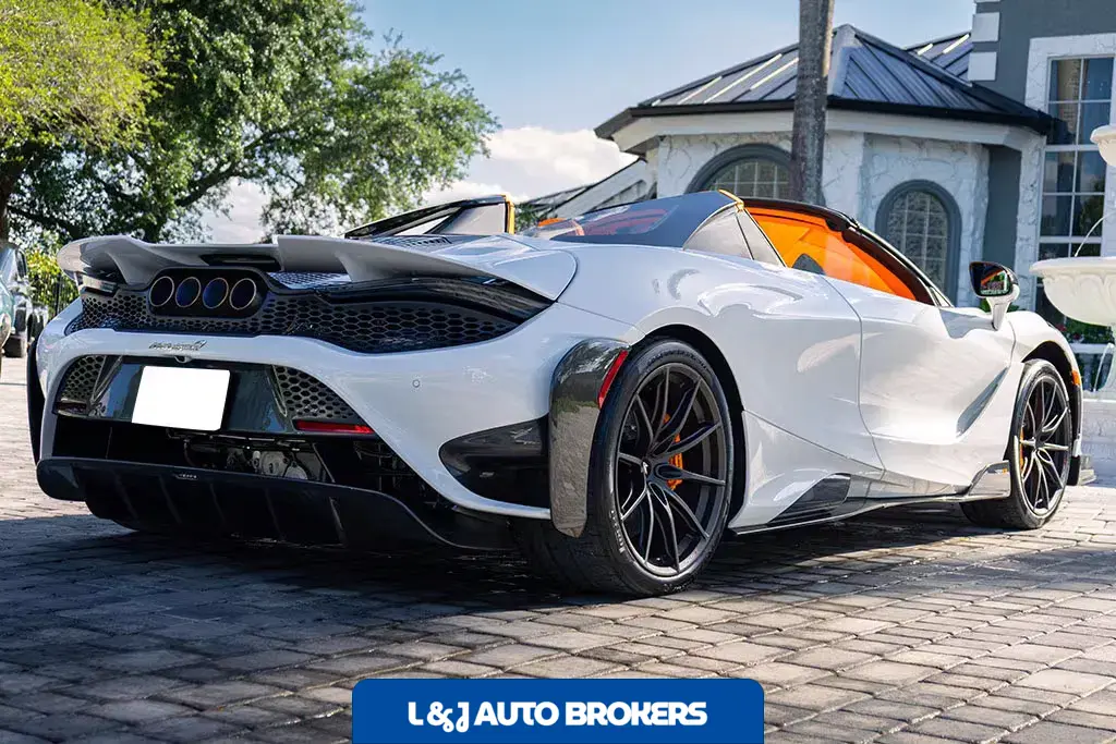 2022 McLaren 765LT Spider