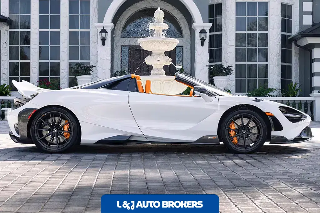 2022 McLaren 765LT Spider