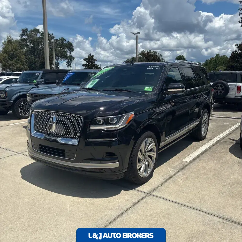 2024 Lincoln Navigator Premiere
