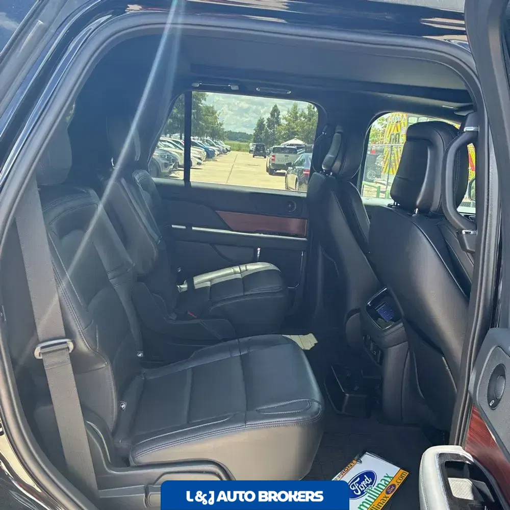 2024 Lincoln Navigator Premiere